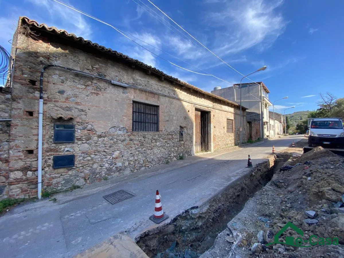 Rustico in vendita a Villafranca Tirrena - foto 1