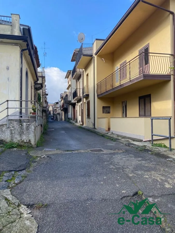 Casa indipendente in vendita a Montalbano Elicona - foto 3