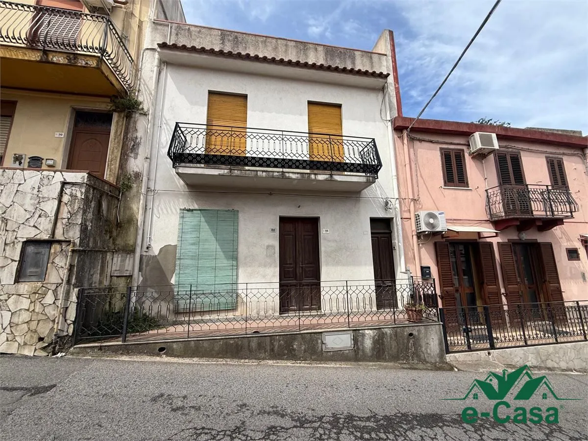 Casa indipendente in vendita a Villafranca Tirrena - foto 1