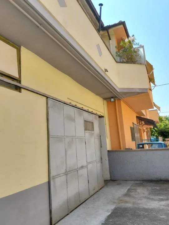 Villa in vendita a Bussi sul Tirino - foto 5