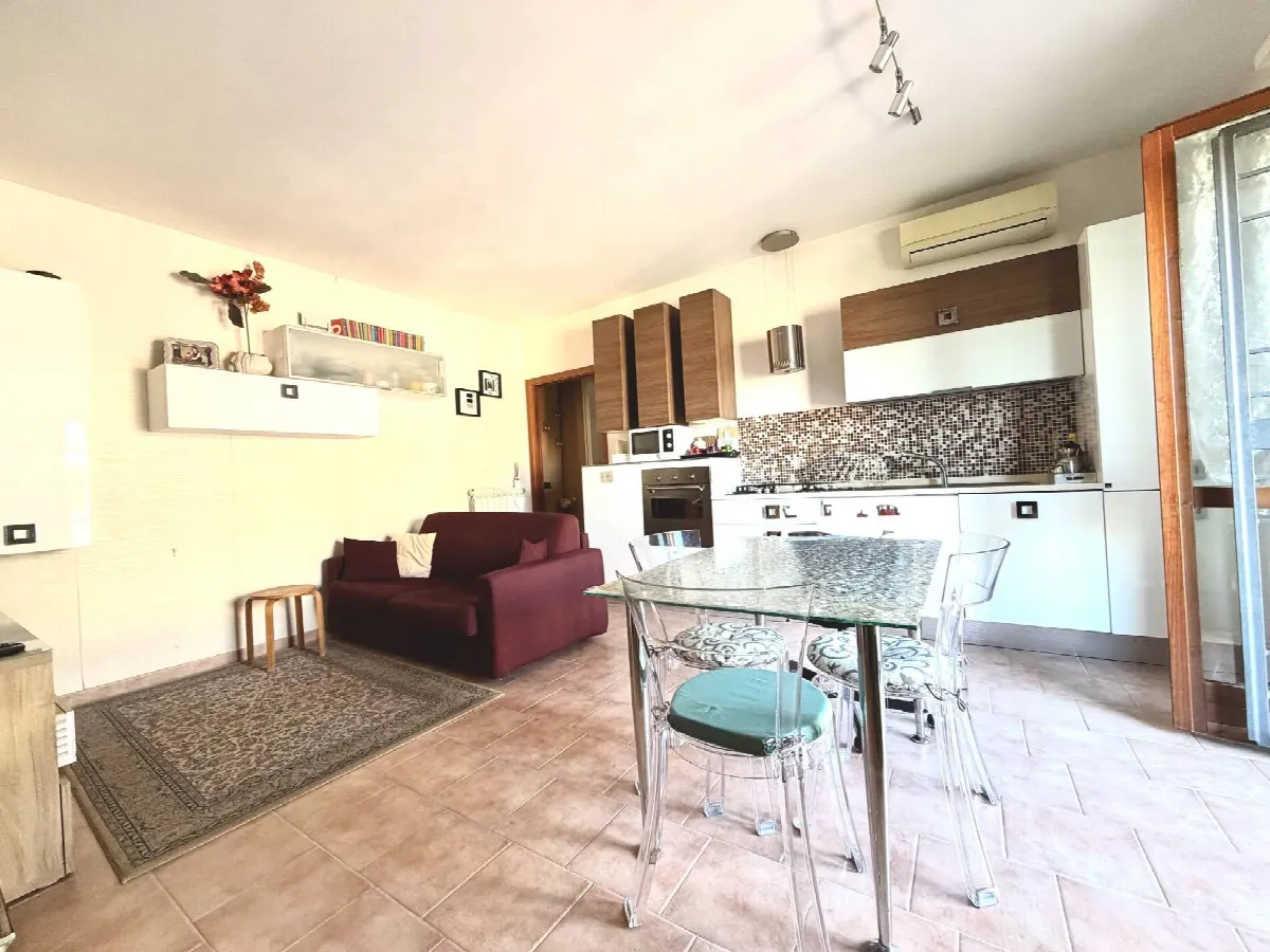 Appartamento in vendita a Monterotondo, Monterotondo Paese - foto 2