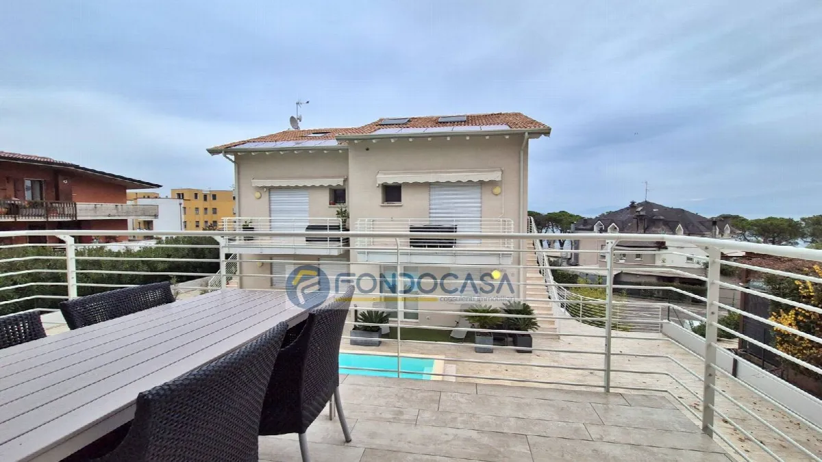 Attico in vendita a Peschiera del Garda, Peschiera - foto 1