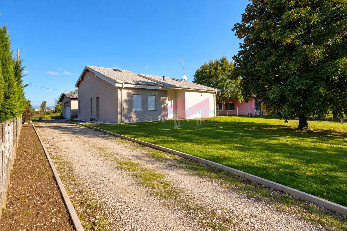 Villa Singola in vendita a Bergantino - foto 2