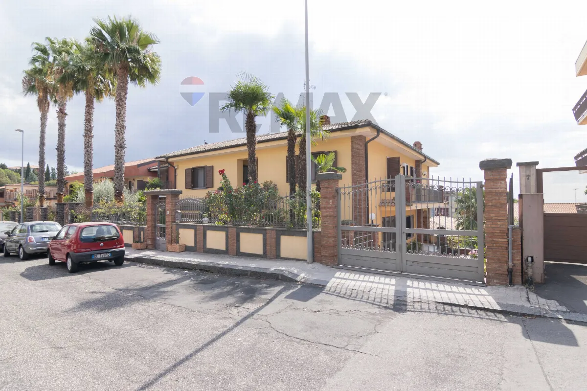 Villa singola in vendita a Belpasso - foto 1