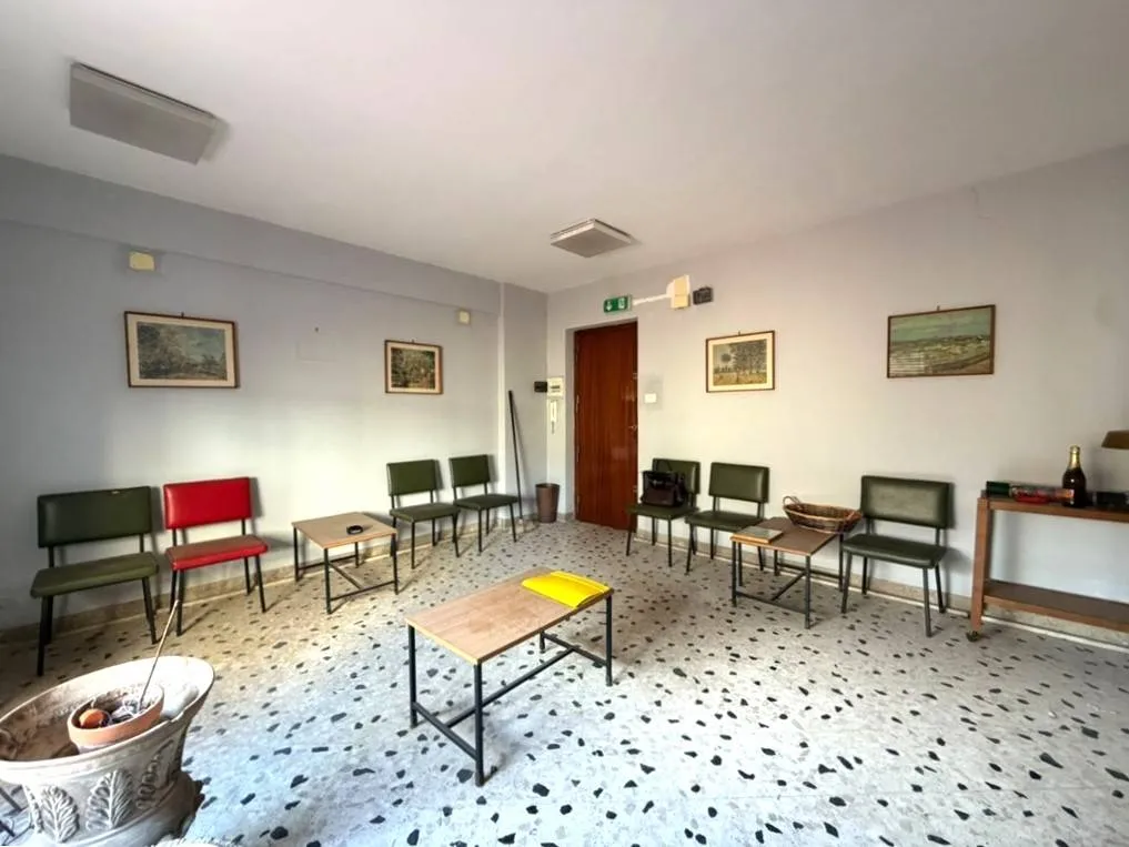 Studio/Ufficio in vendita a Palermo, Tribunale - foto 1