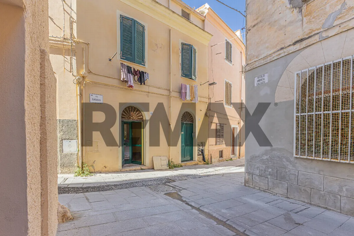 Appartamento in vendita a Sassari, Centro Storico - foto 3