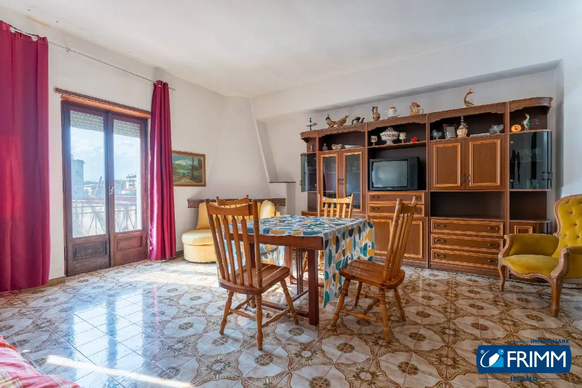 Appartamento in vendita a Olbia, Zona Via Vittorio Veneto - foto 1