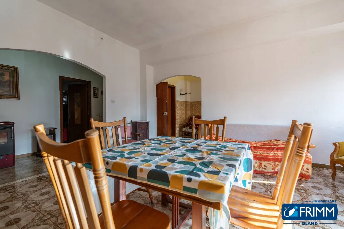 Appartamento in vendita a Olbia, Zona Via Vittorio Veneto - foto 2