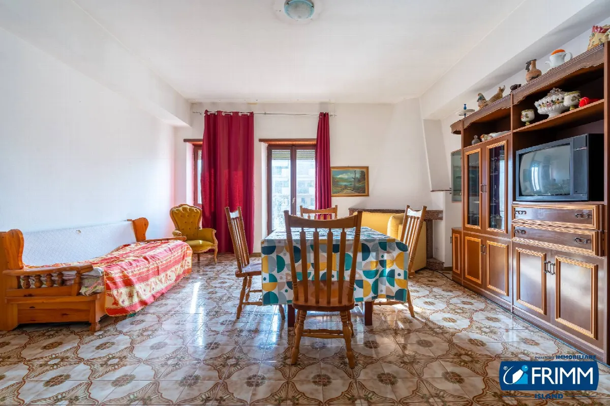 Appartamento in vendita a Olbia, Zona Via Vittorio Veneto - foto 3