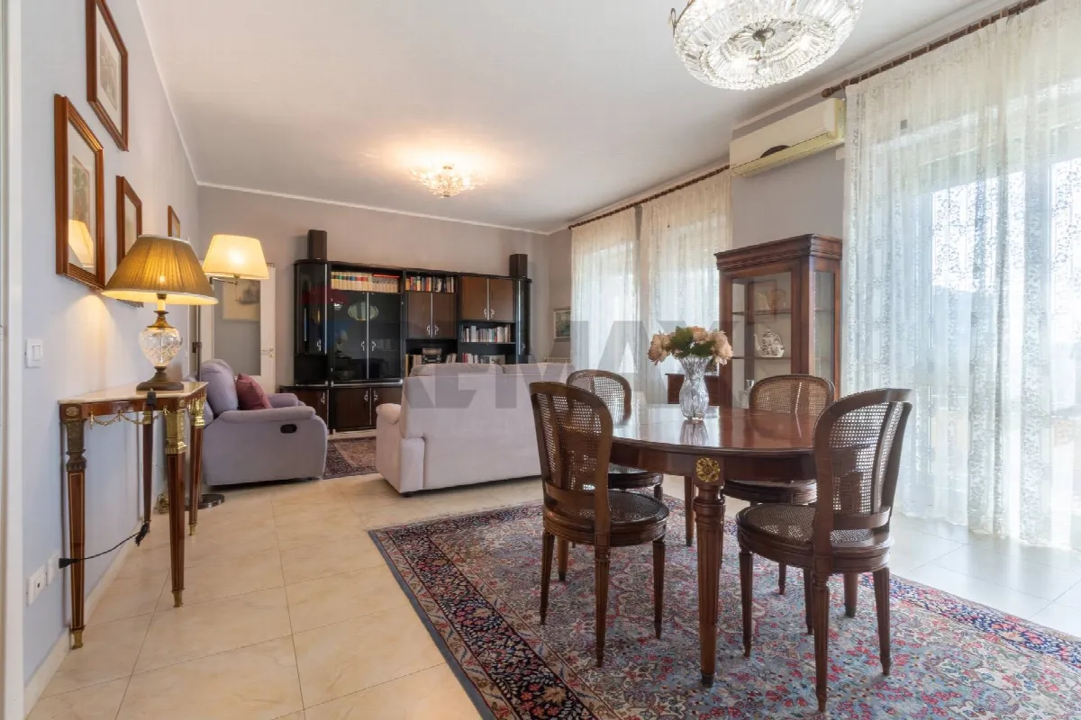 Appartamento in vendita a Cagliari, San Benedetto - foto 2