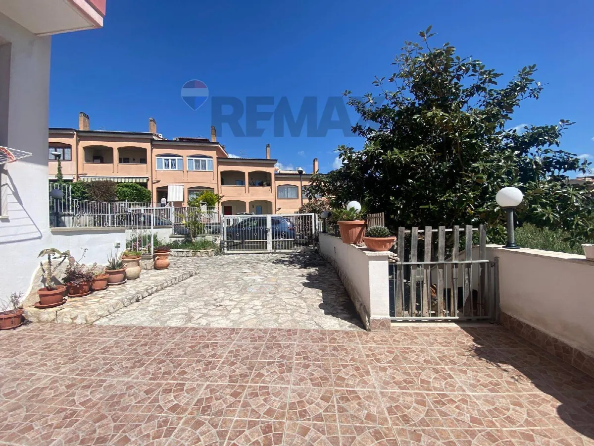 Casa Semindipendente in vendita a Santa Marinella - foto 3
