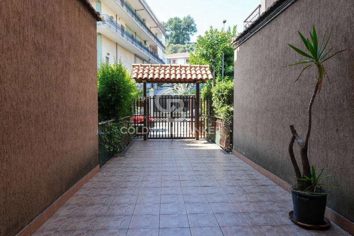 Appartamento in vendita a Aci Catena - foto 2