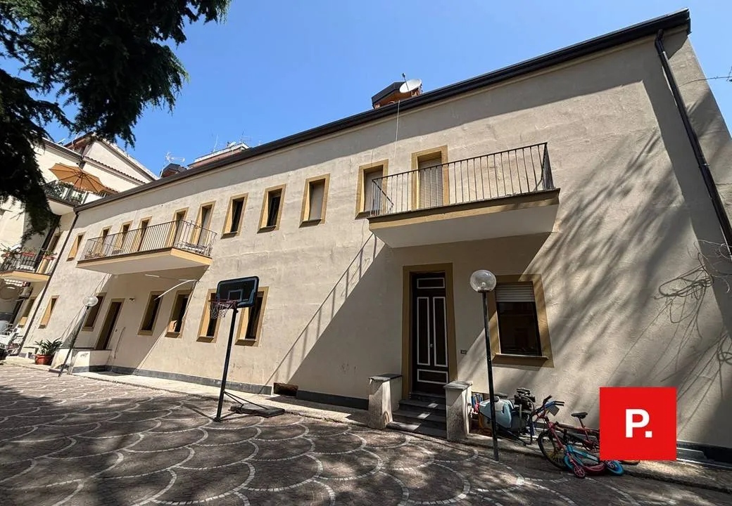 Appartamento in vendita a Caserta, Centro - foto 1