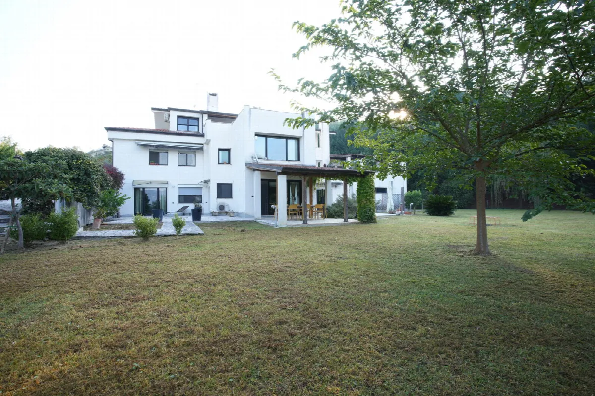 Casa indipendente in vendita a Cassino - foto 1