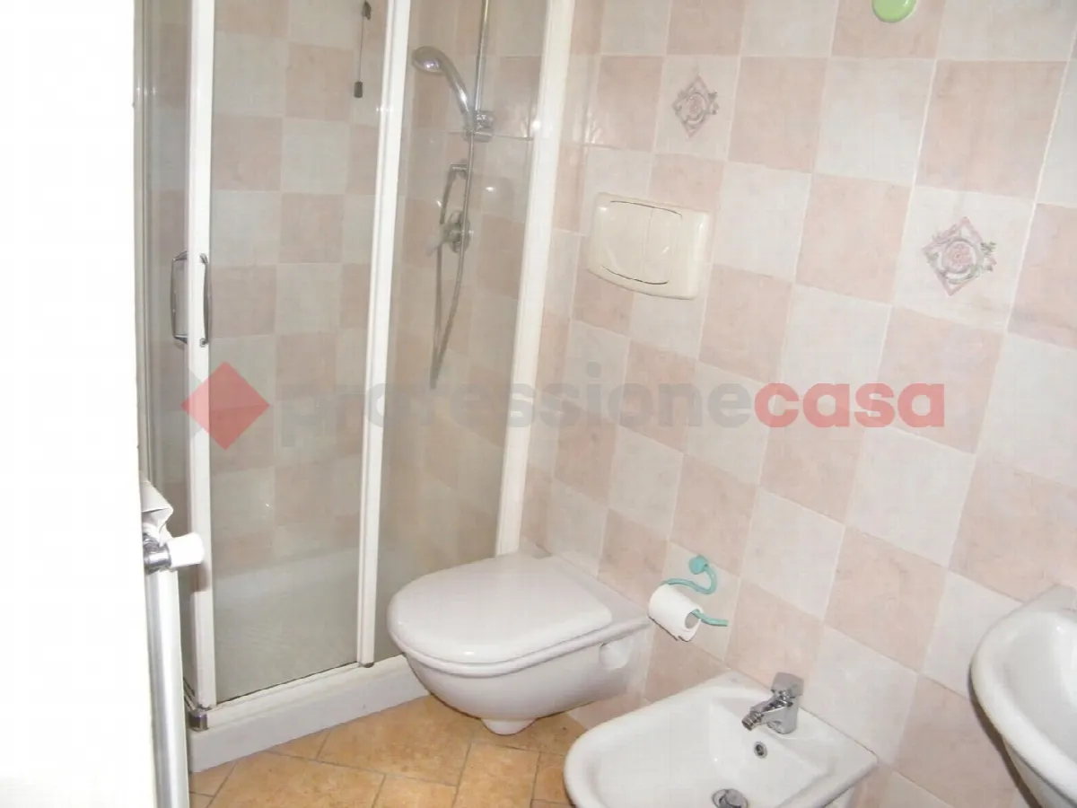 Casa indipendente in vendita a Varallo Pombia - foto 7
