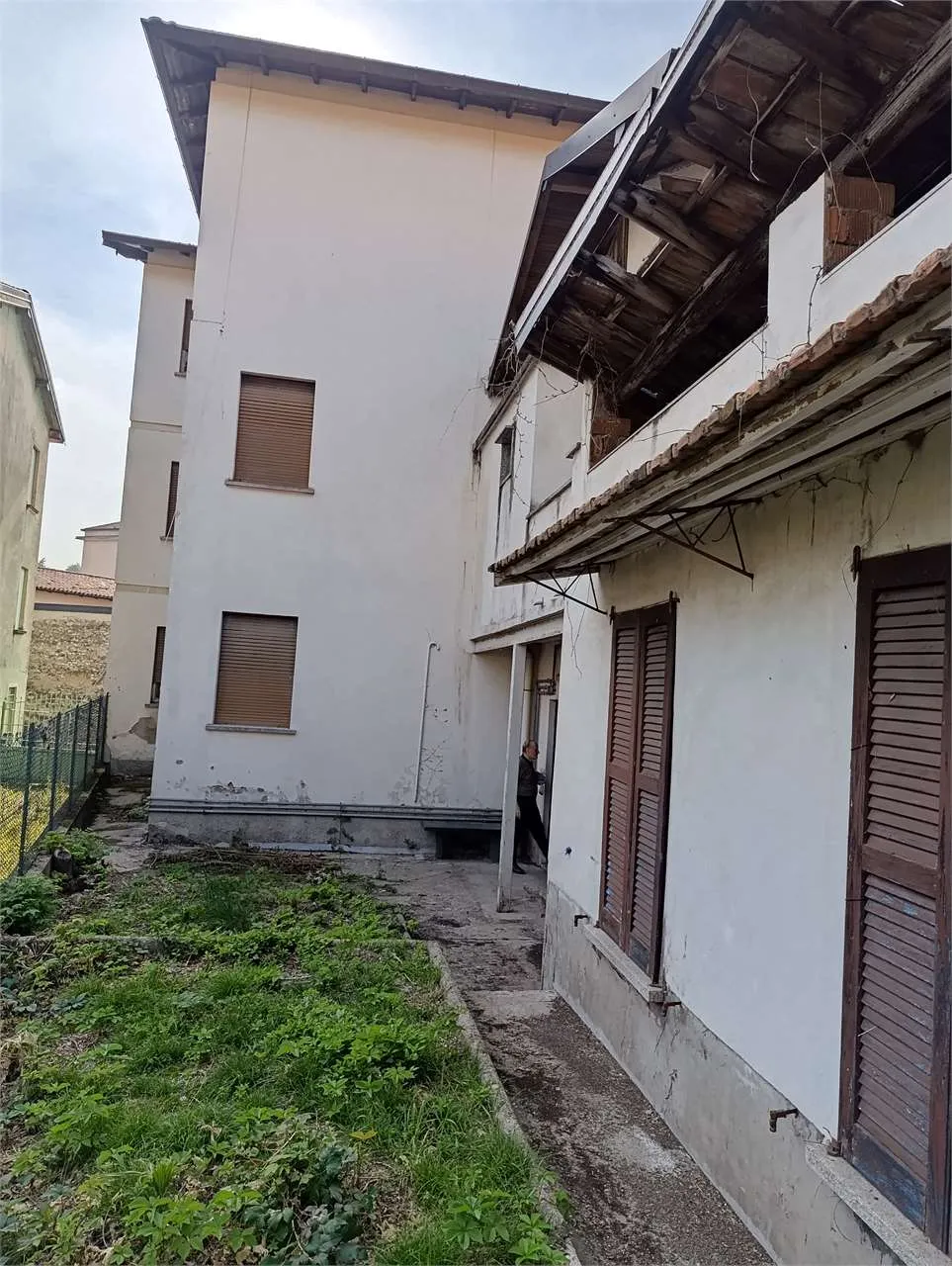Casa indipendente in vendita a Viggiù - foto 3