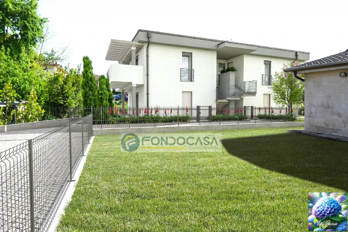 Appartamento in vendita a Castelnuovo del Garda, Castelnuovo - foto 2