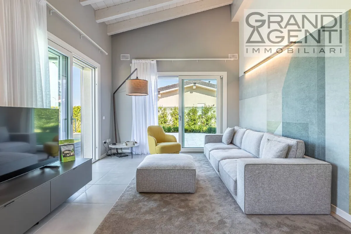 Villa in vendita a Desenzano del Garda - foto 2