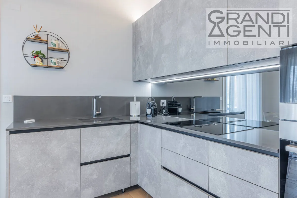 Appartamento in vendita a Desenzano del Garda - foto 4