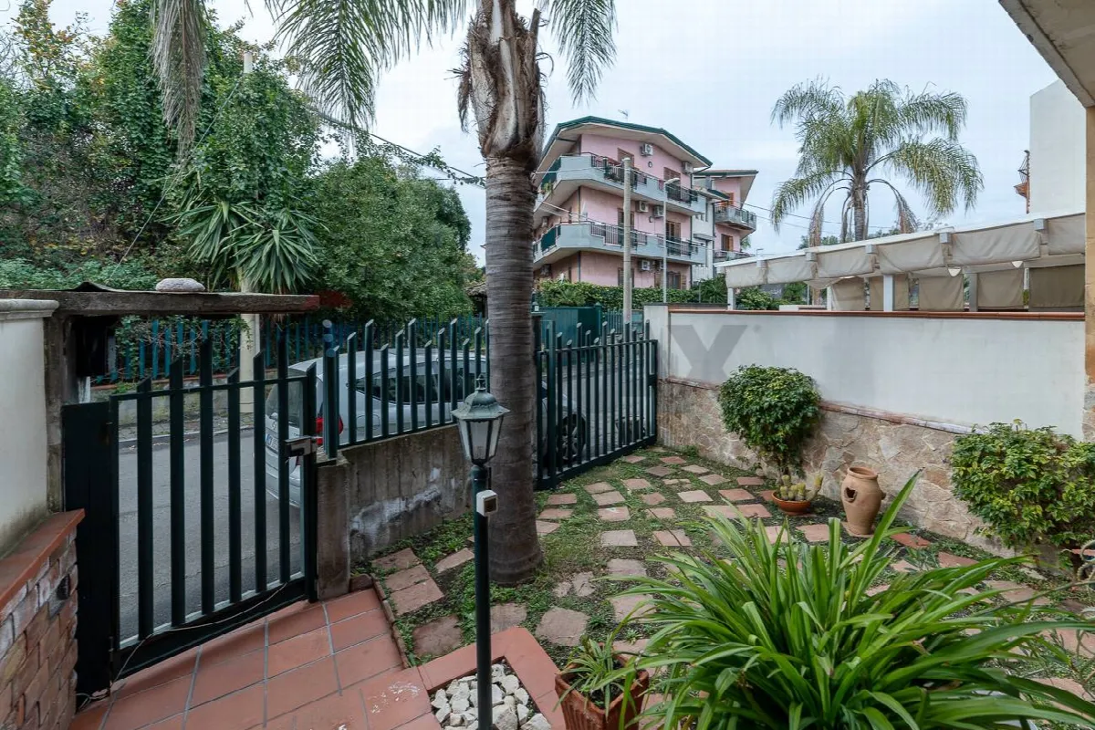 Villa a schiera in vendita a San Giovanni la Punta - foto 3