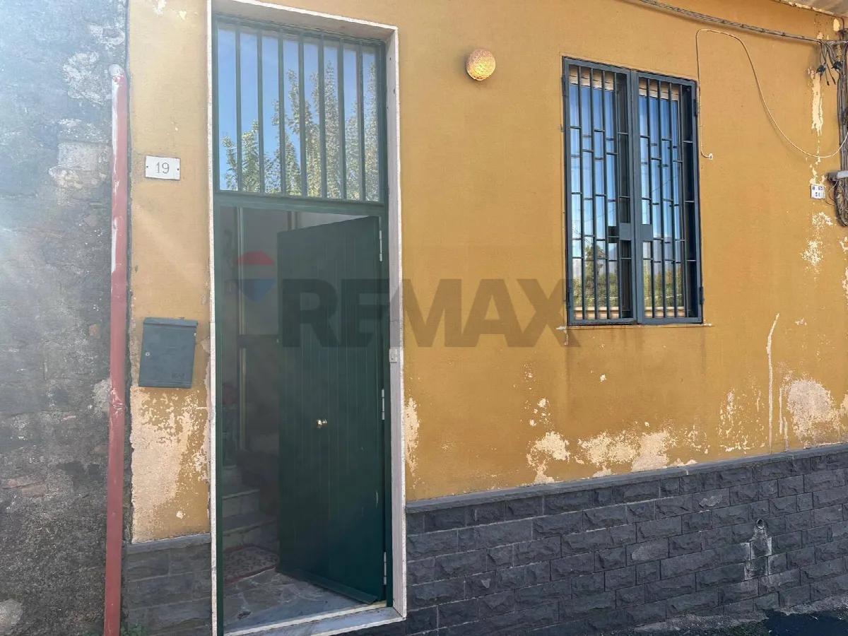 Appartamento in vendita a Camporotondo Etneo - foto 1