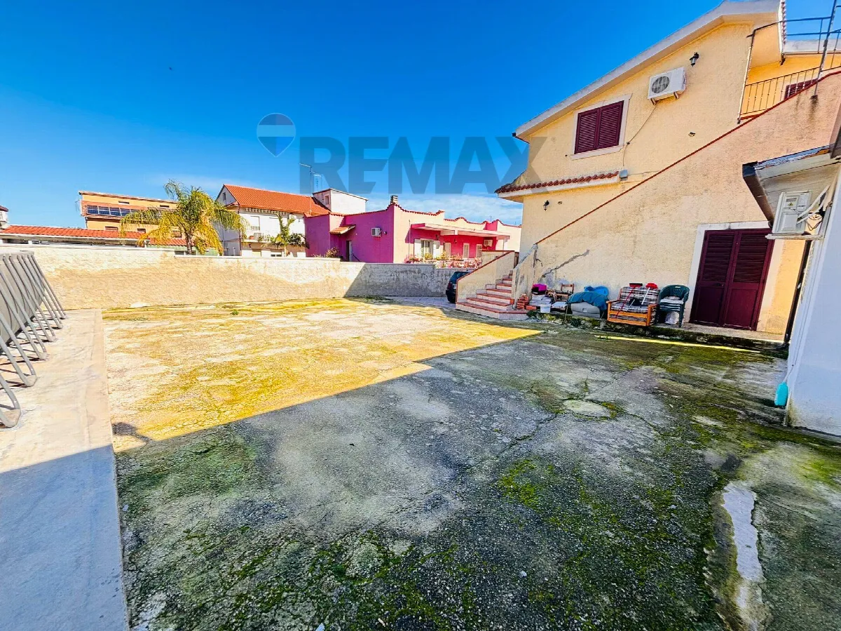 Porzione di villa in vendita a Melilli, Città Giardino - foto 1