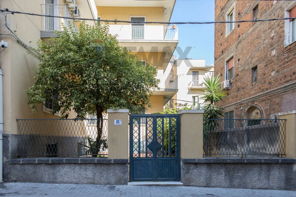 Appartamento in vendita a Catania, Zona centro - foto 2