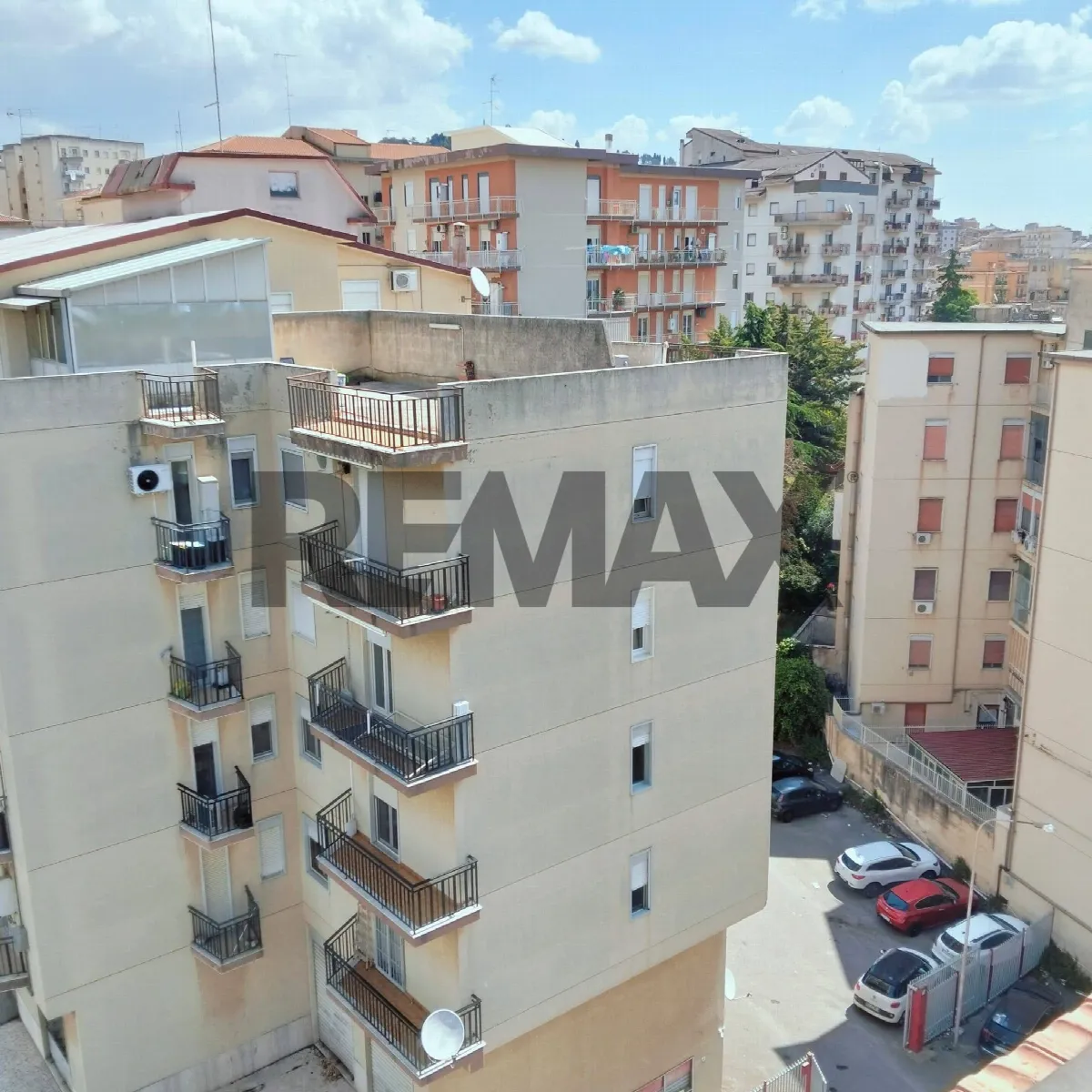 Appartamento in vendita a Caltanissetta, Zona Alta - foto 2