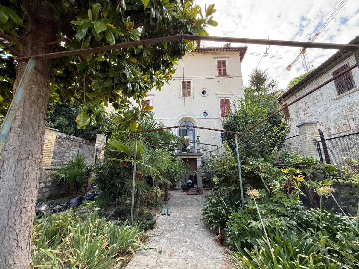 Appartamento in vendita a Ascoli Piceno, Centro Storico - foto 1