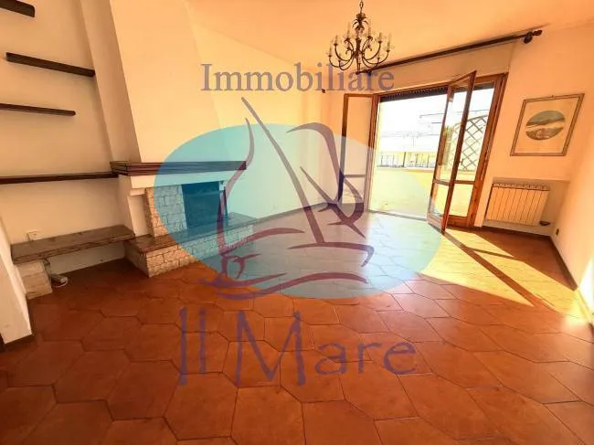 Appartamento in vendita a Viareggio, Campo d'Aviazione - foto 4