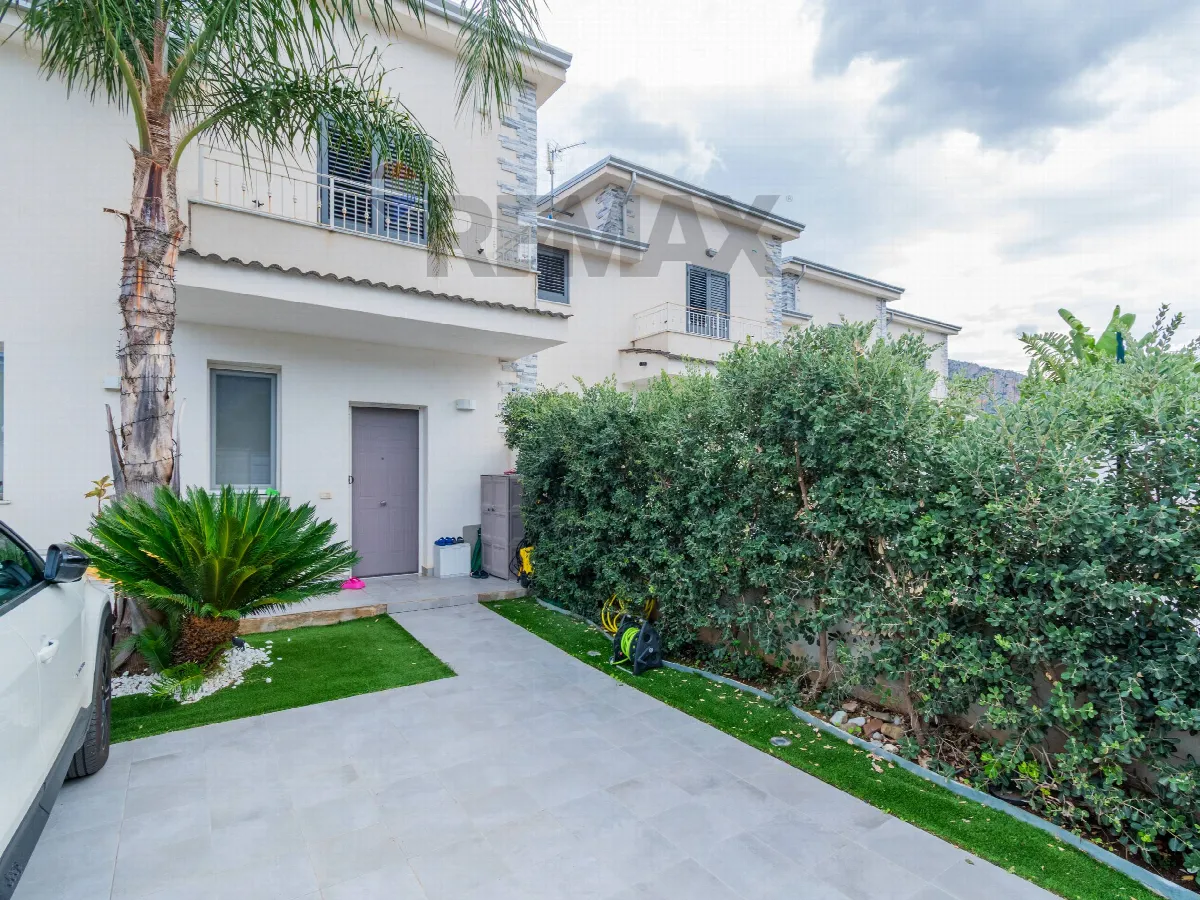 Villa a schiera in vendita a Carini, Villagrazia di Carini - foto 1