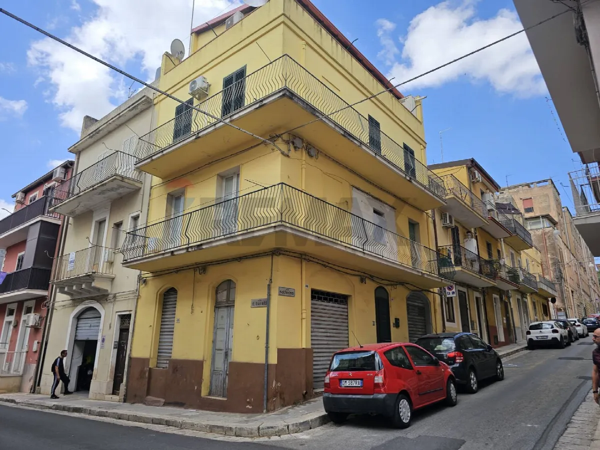 Appartamento in vendita a Ragusa, Centro - foto 1