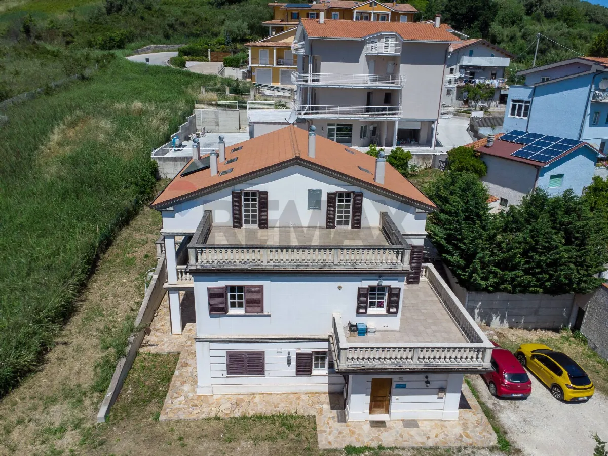 Villa singola in vendita a San Vito Chietino, San Vito Marina - foto 1