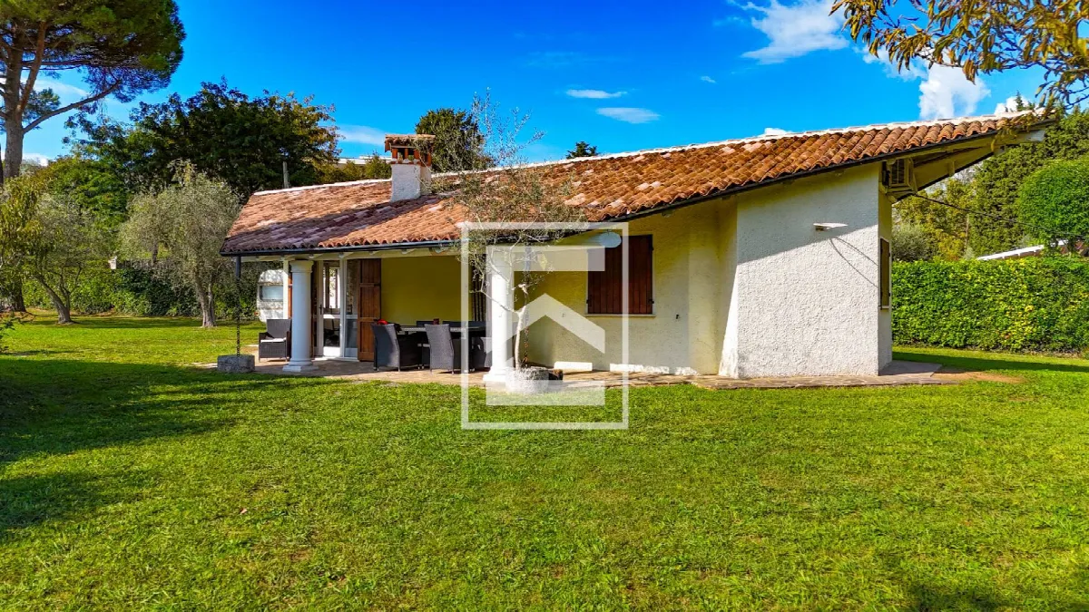 Villa singola in vendita a San Felice del Benaco - foto 1