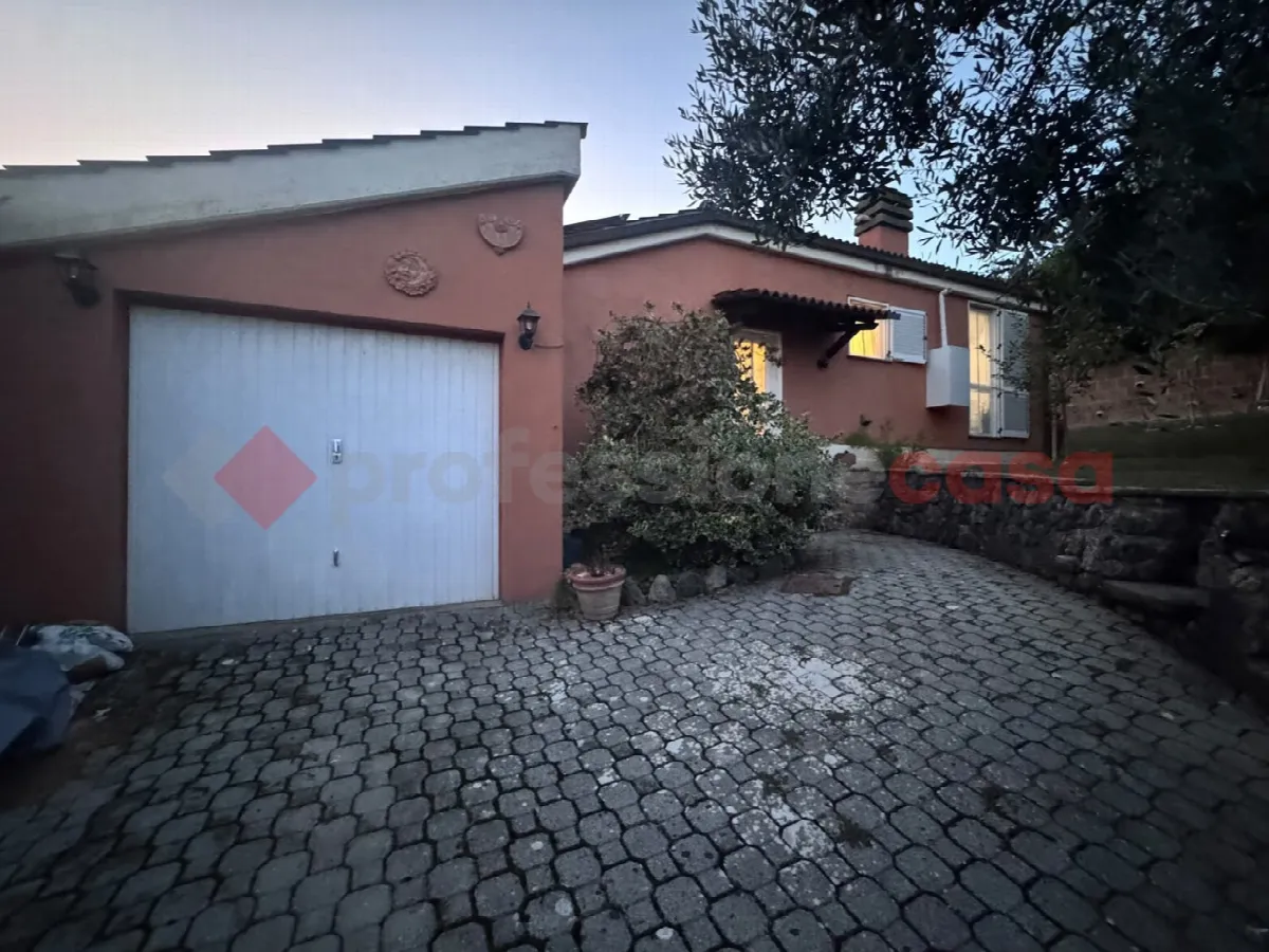 Casa indipendente in vendita a Collesalvetti - foto 1