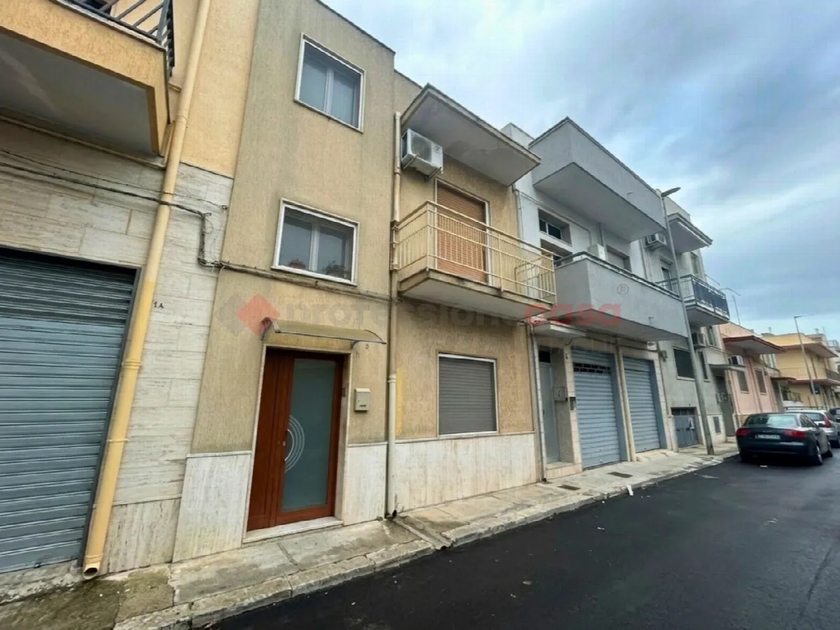 Casa indipendente in vendita a Grottaglie - foto 2