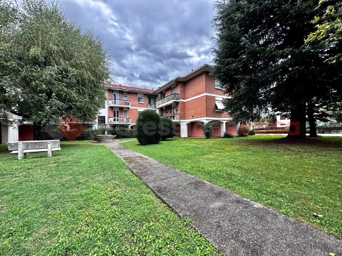 Appartamento in vendita a Castelletto sopra Ticino - foto 1