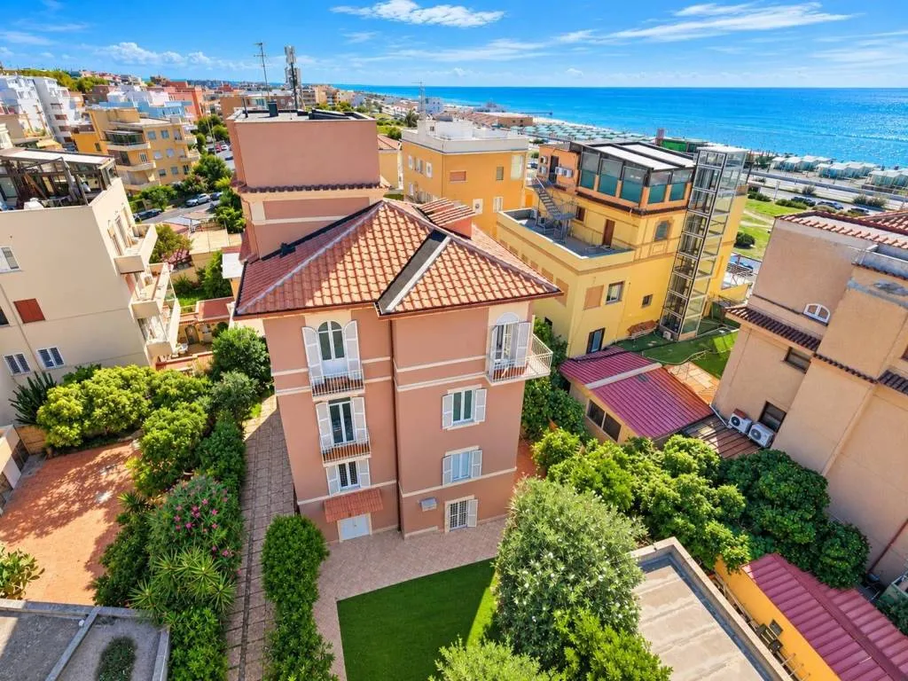 Appartamento in vendita a Roma - Lido di Ostia - foto 1