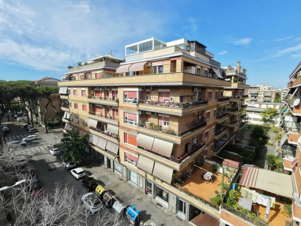 Appartamento in vendita a Roma - Lido di Ostia - foto 1