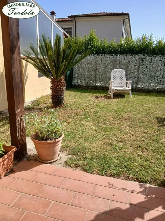 Casa indipendente in vendita a Fosdinovo - Caniparola - foto 1