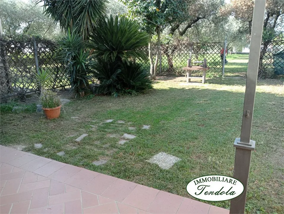 Casa indipendente in vendita a Ortonovo - Luni Scavi - foto 1