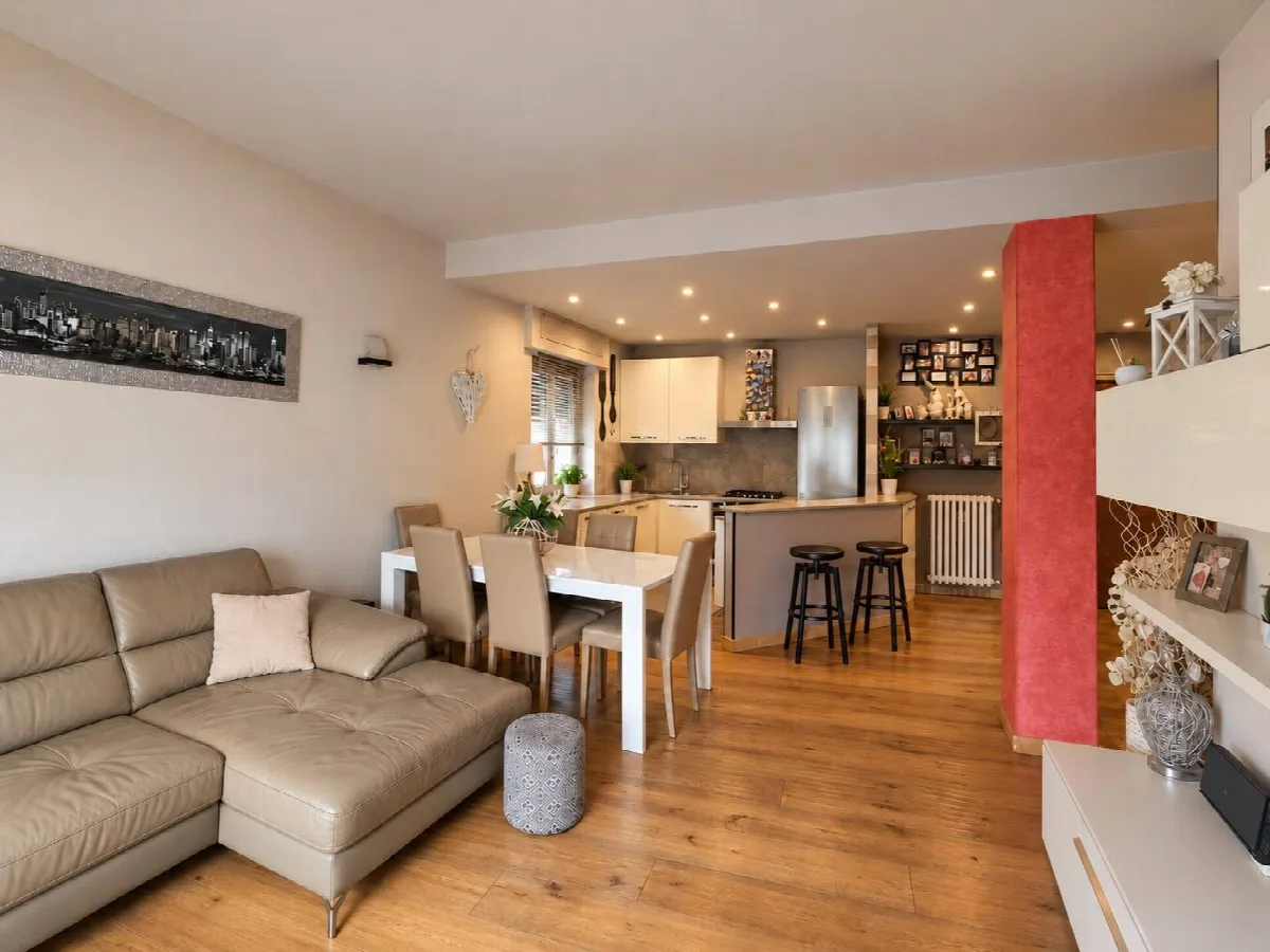 Appartamento in vendita a Malnate, Centro - foto 4
