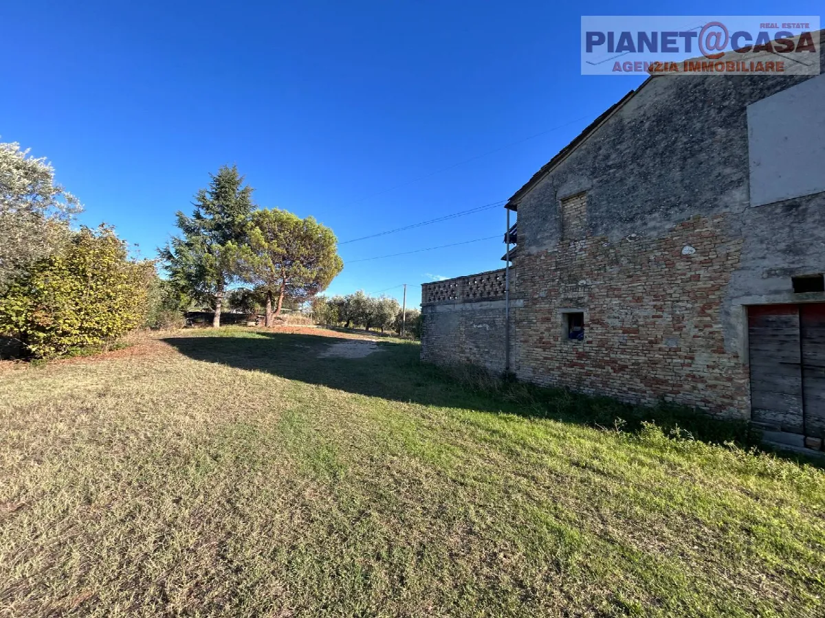 Rustico + Terreno in vendita a Monsampolo del Tronto - foto 9