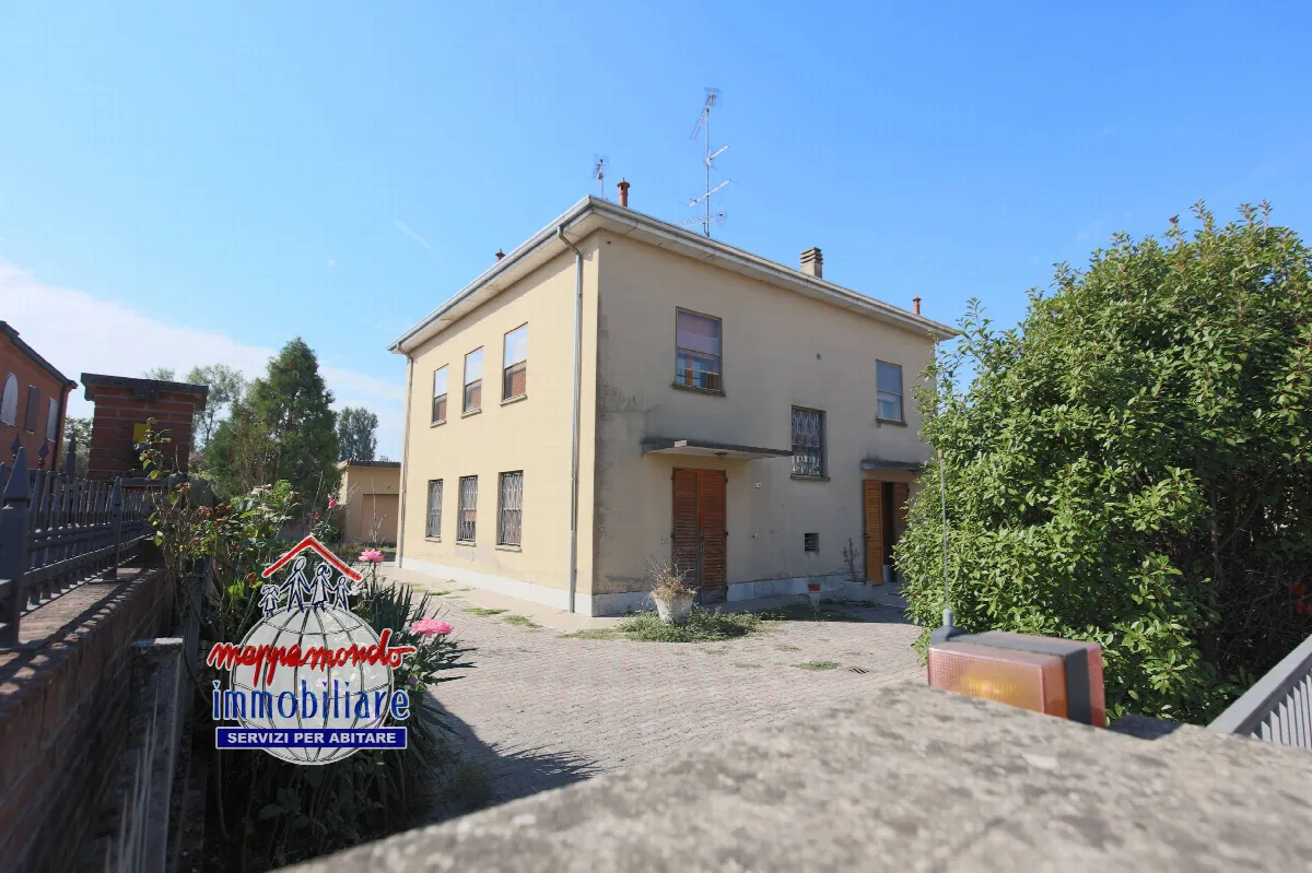 Bi-Tri-Quadrifamiliare in vendita a Cento, Renazzo - foto 2