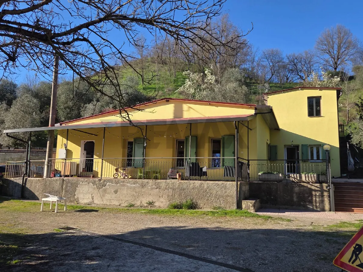 Villa singola in vendita a Terranuova Bracciolini, Ville - foto 1