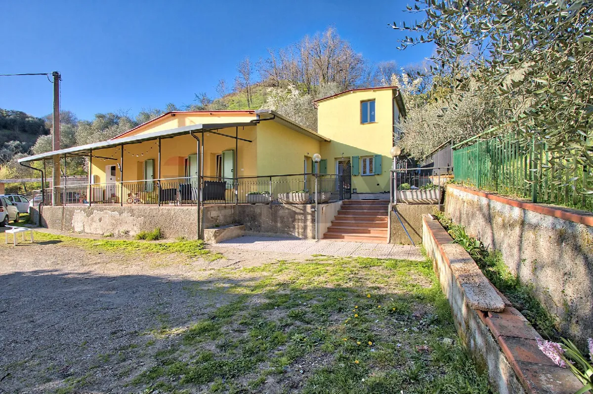 Villa singola in vendita a Terranuova Bracciolini, Ville - foto 2