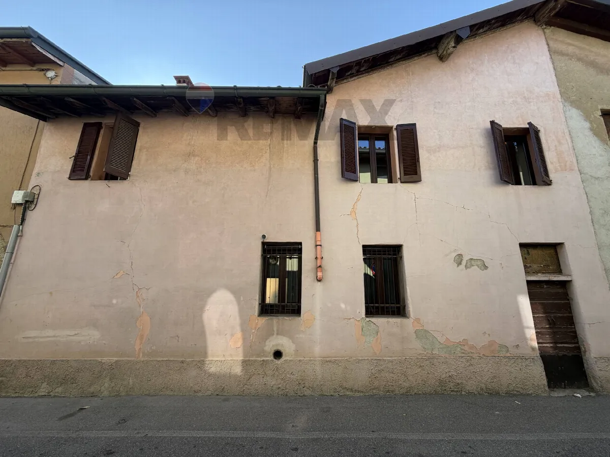 Rustico in vendita a Capriate San Gervasio - foto 1