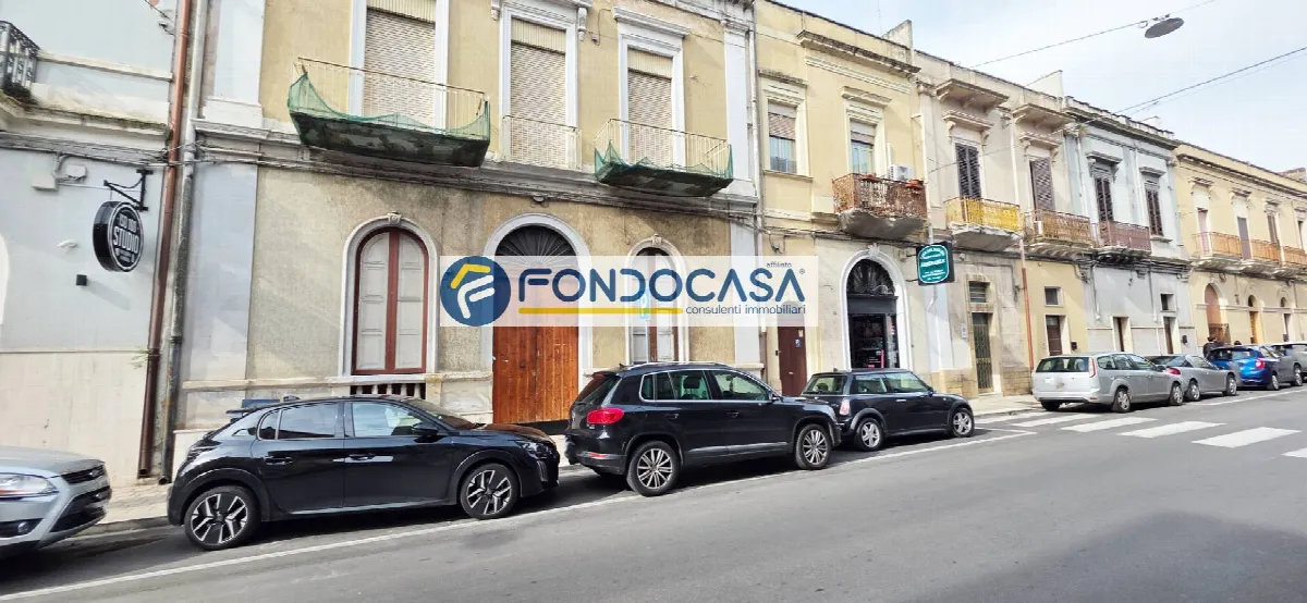 Casa semindipendente in vendita a Brindisi - foto 1