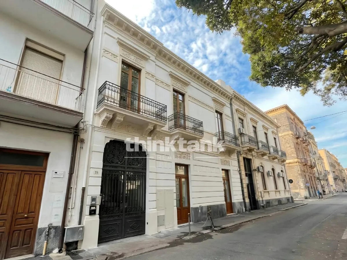 Appartamento indipendente in vendita a Catania, Italia,Africa,Jonio,Europa,Tribunale,XX Se - foto 1
