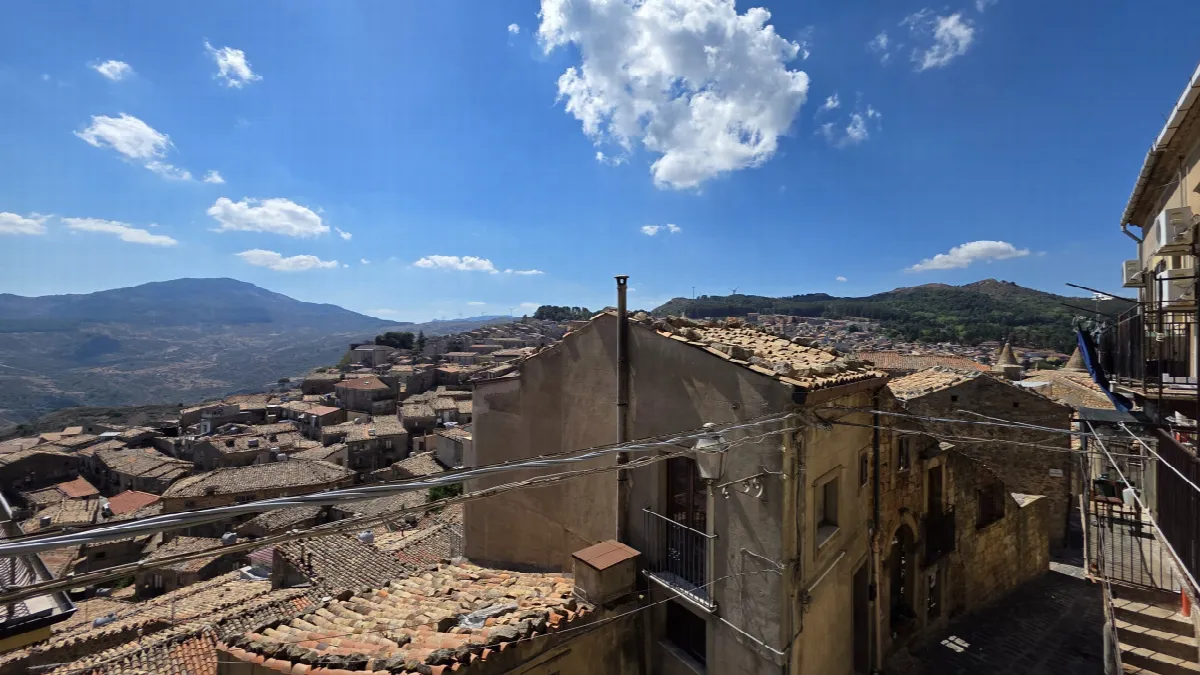 Casa indipendente in vendita a Mistretta - foto 1